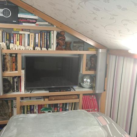 Apartment " Studio Green " Free Parking, Self Check-In ザグレブ エクステリア 写真
