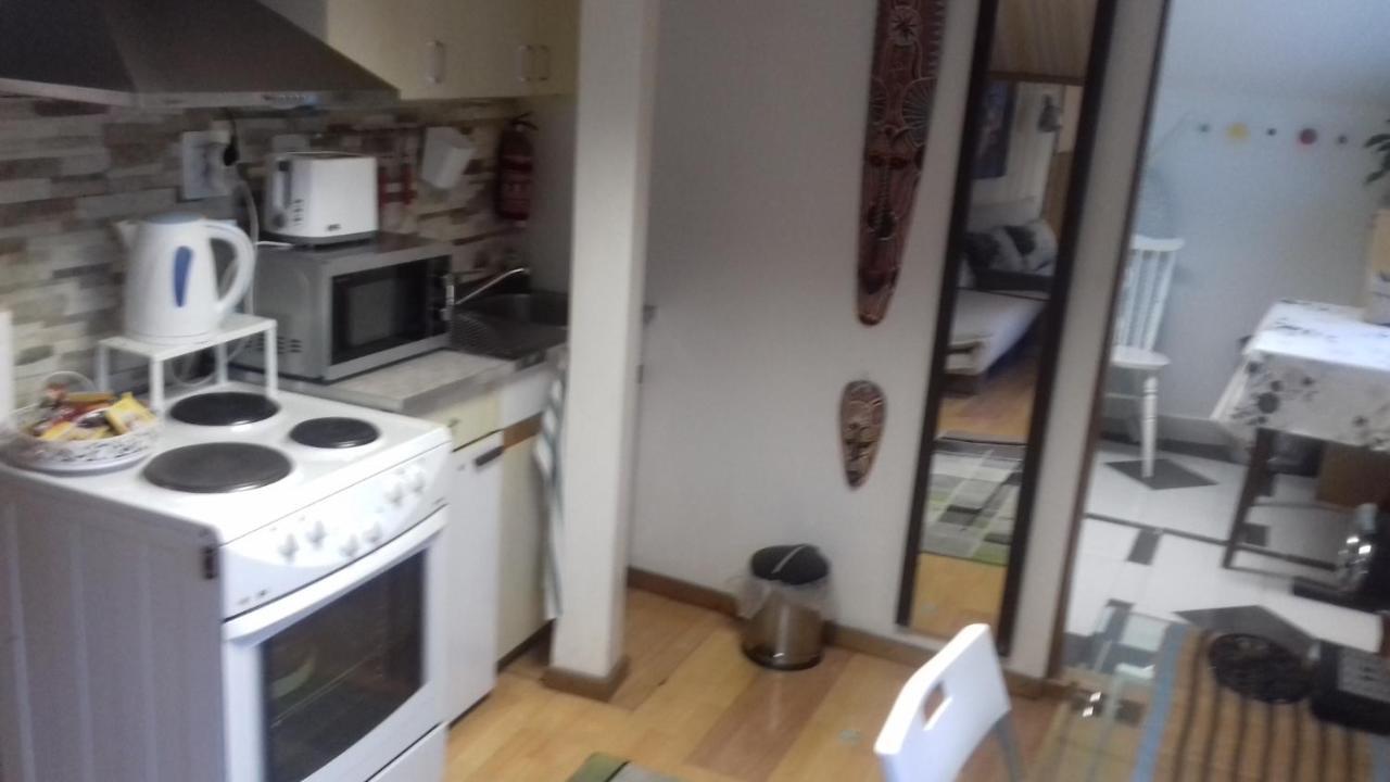 Apartment " Studio Green " Free Parking, Self Check-In ザグレブ エクステリア 写真