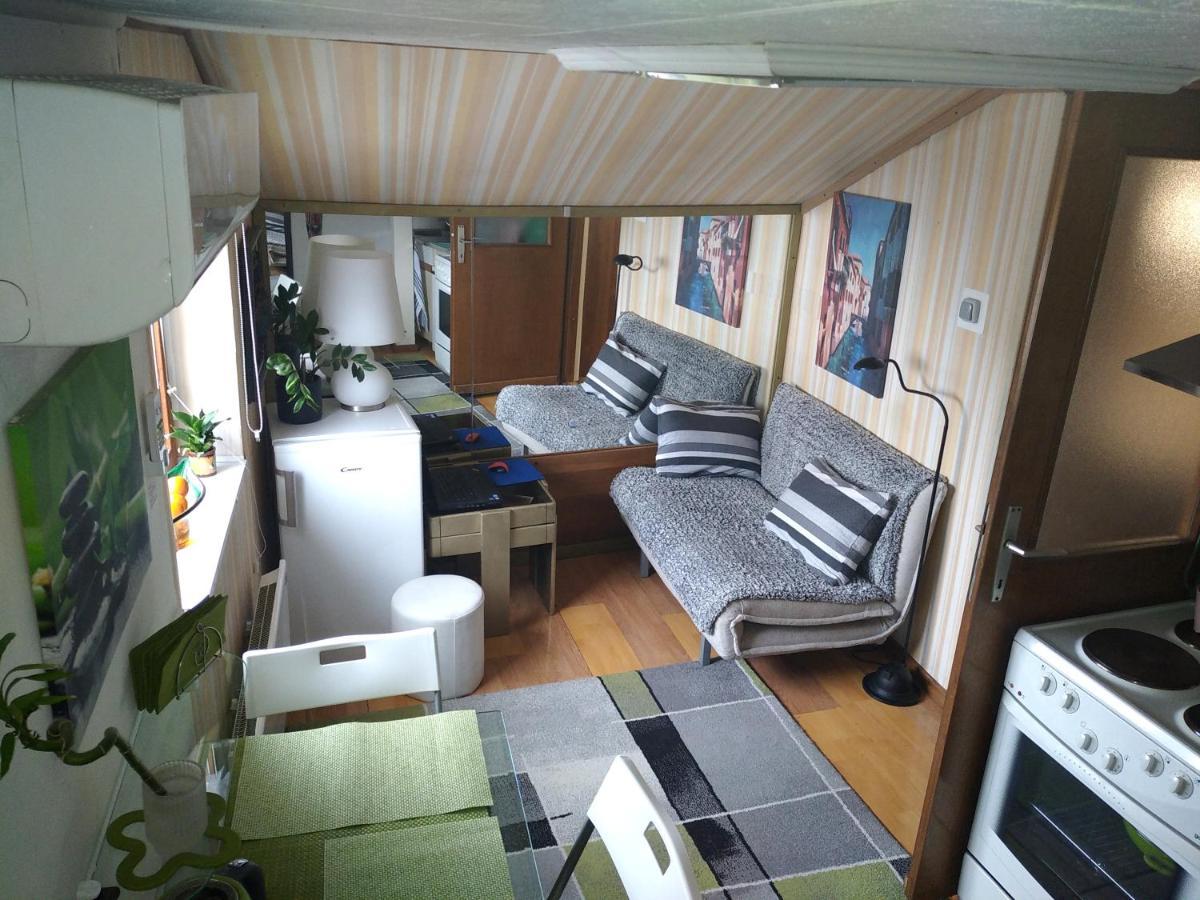 Apartment " Studio Green " Free Parking, Self Check-In ザグレブ エクステリア 写真