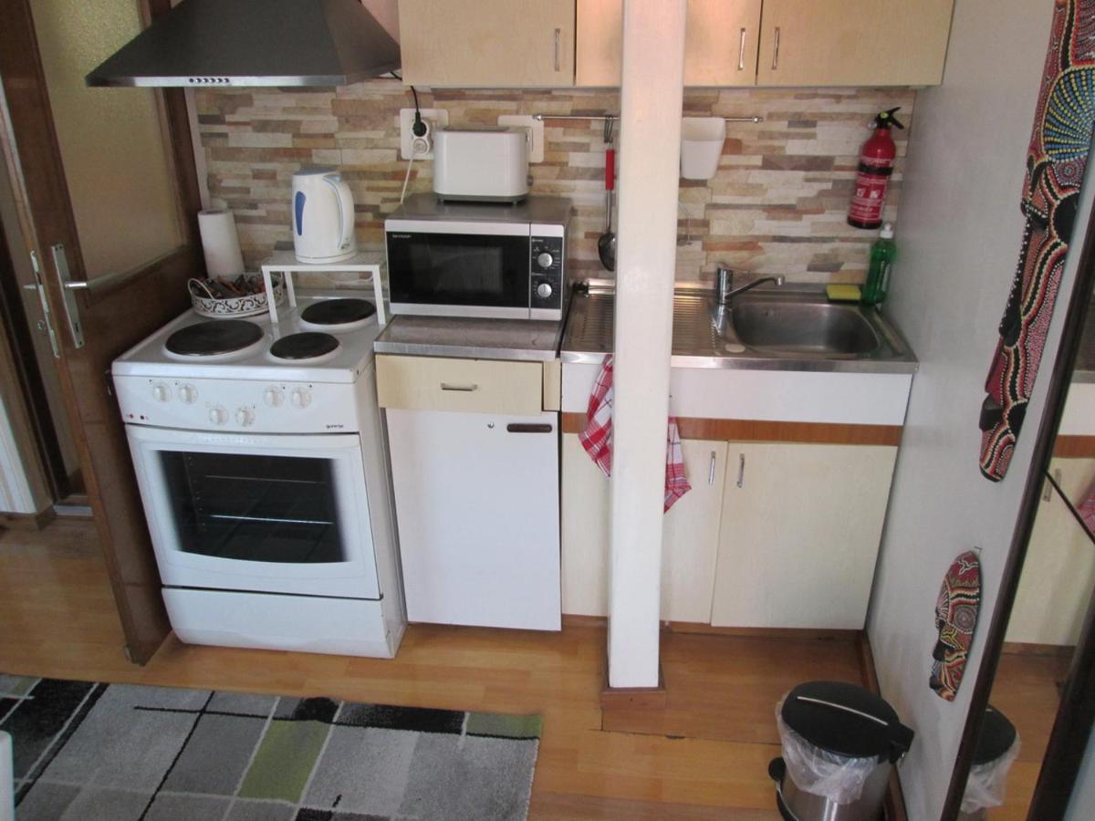 Apartment " Studio Green " Free Parking, Self Check-In ザグレブ エクステリア 写真