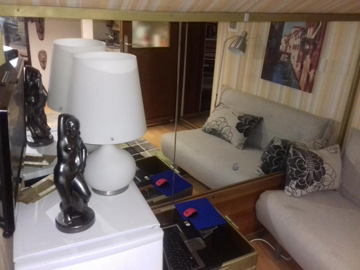 Apartment " Studio Green " Free Parking, Self Check-In ザグレブ エクステリア 写真